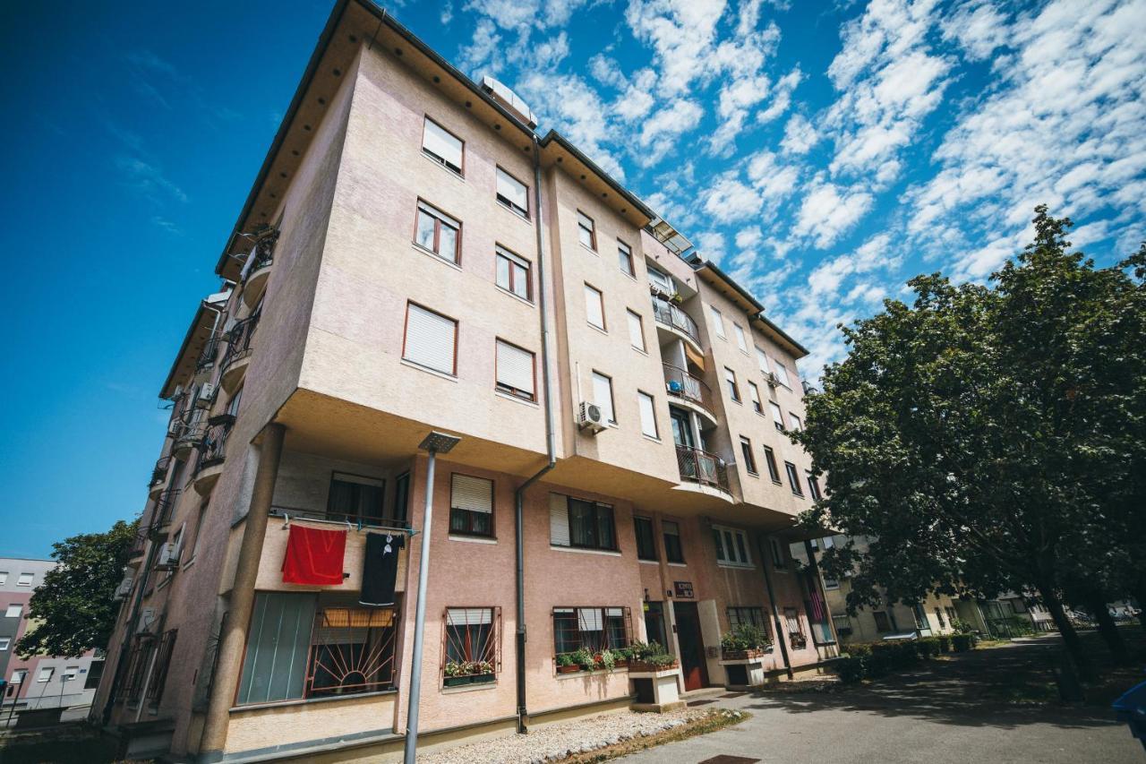 Iva Apartment Zagreb Bagian luar foto