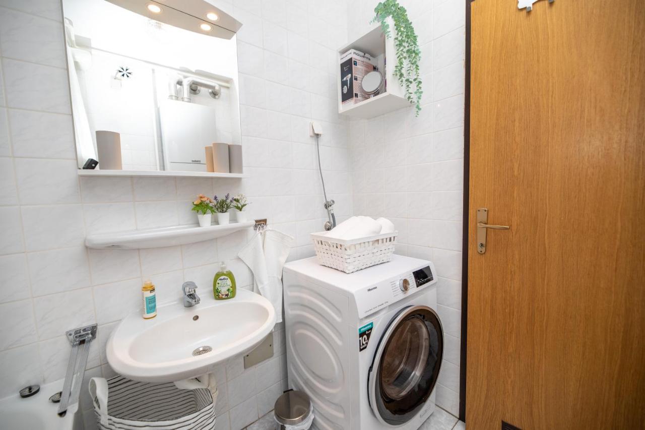 Iva Apartment Zagreb Bagian luar foto